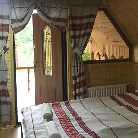 בית הארחה 2 підкова чан та сауна Pystan