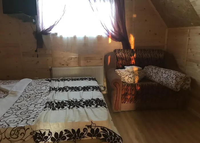 Гостевой дом 2 підкова чан та сауна 3*